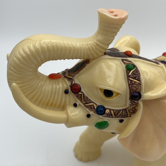 Lucky trunks up beaded elephant resin plastic home decor 8x6” hand painted - Picture 2 of 9